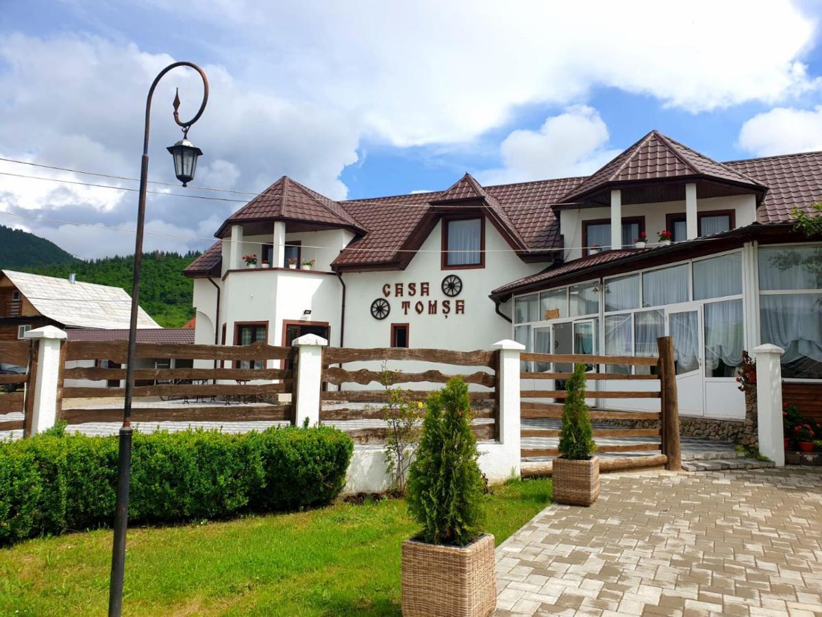 Casa Tomsa Bed & Breakfast Rozavlea Ngoại thất bức ảnh