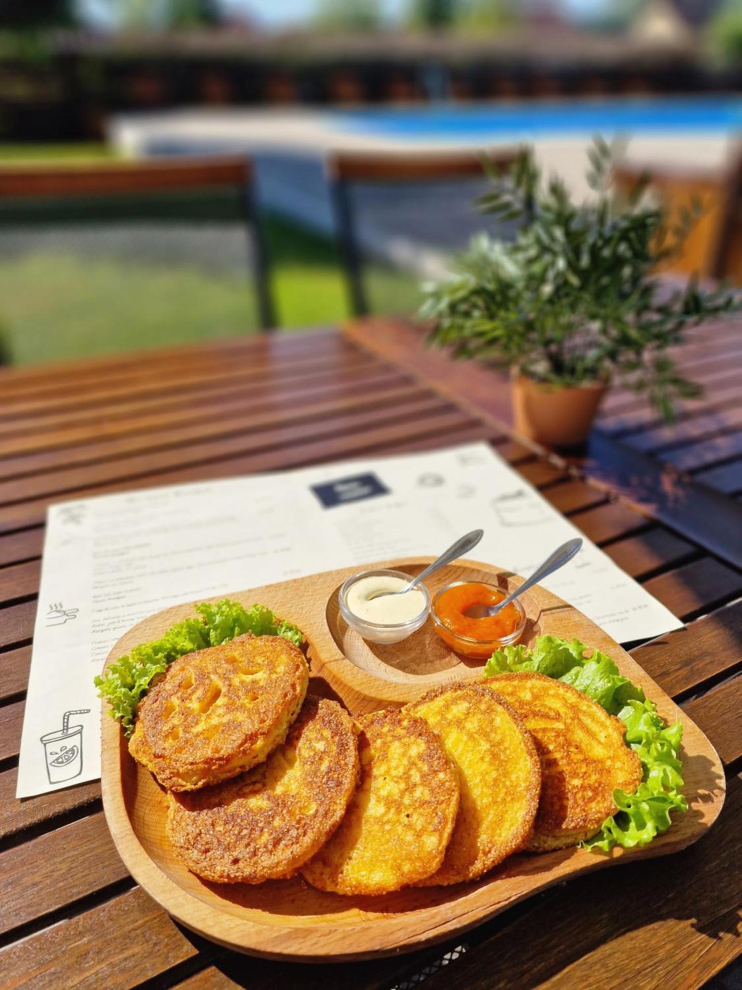 Casa Tomsa Bed & Breakfast Rozavlea Ngoại thất bức ảnh